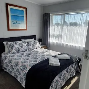 Fantastic Two Bedroom Unit Whakatane